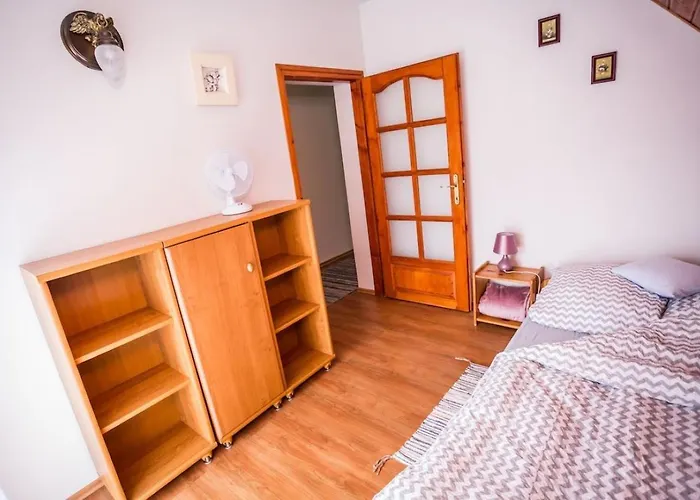 1895 - Sauna I Bania בקתה